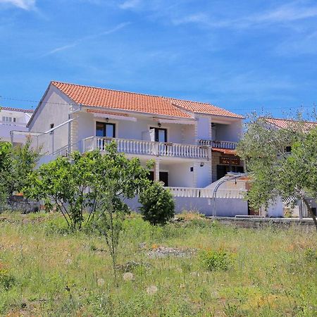 Apartments By The Sea Slatine, Ciovo - 16131 ภายนอก รูปภาพ