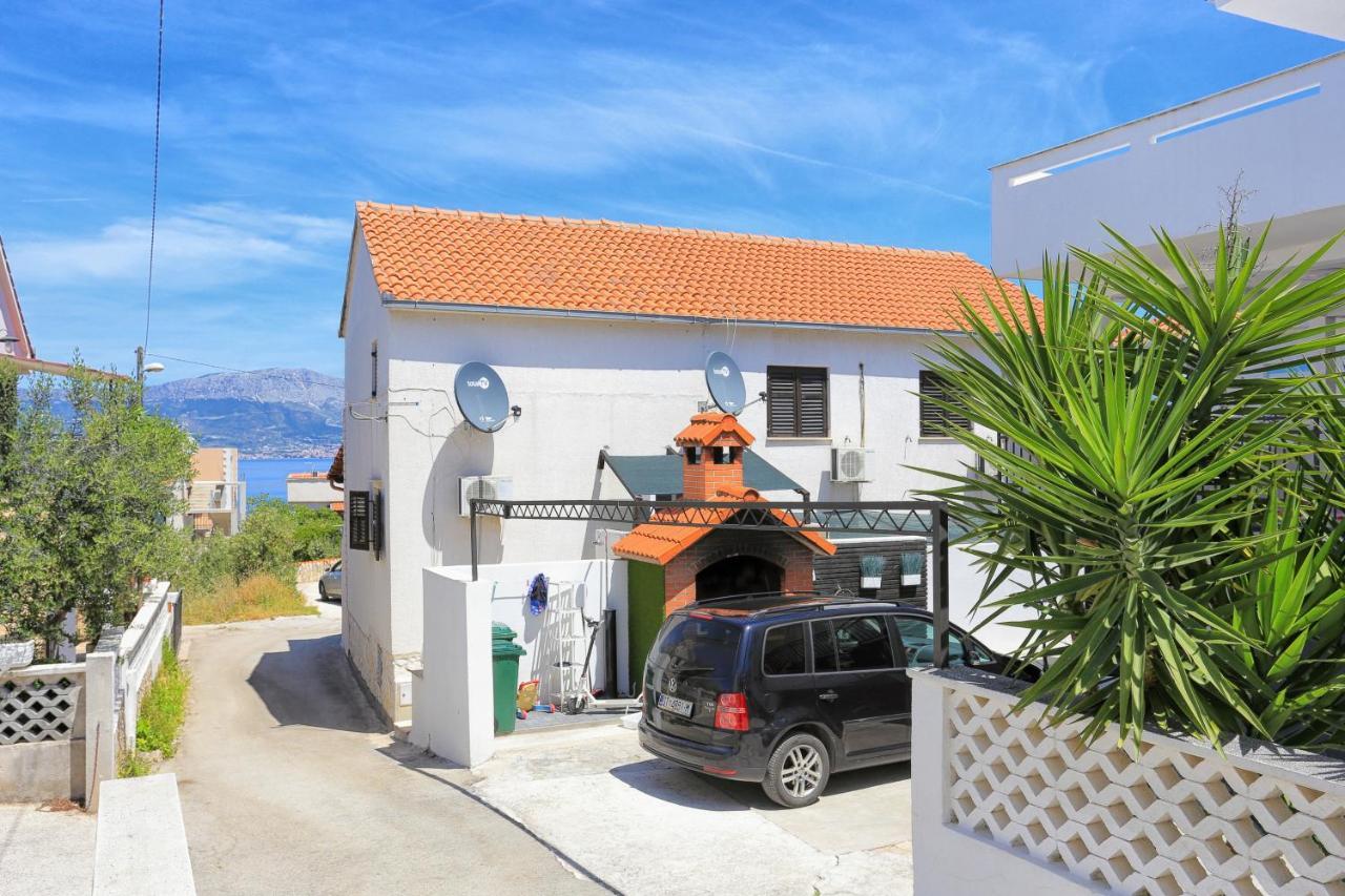Apartments By The Sea Slatine, Ciovo - 16131 ภายนอก รูปภาพ