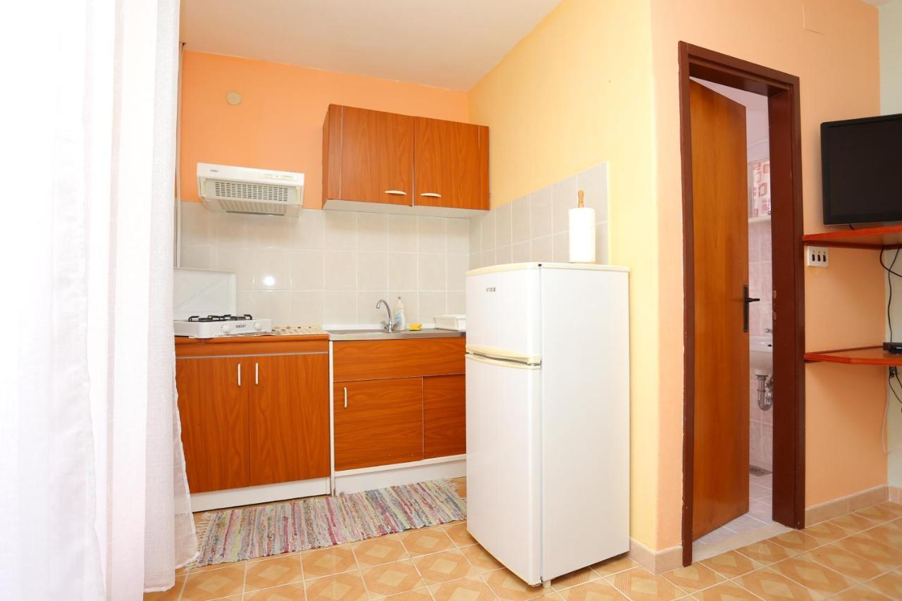 Apartments By The Sea Slatine, Ciovo - 16131 ภายนอก รูปภาพ