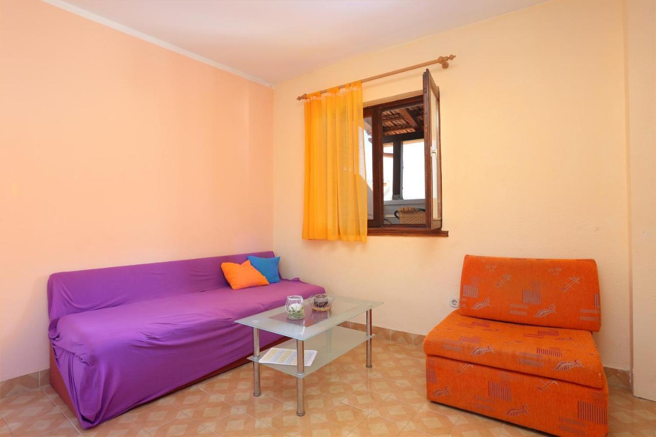 Apartments By The Sea Slatine, Ciovo - 16131 ภายนอก รูปภาพ