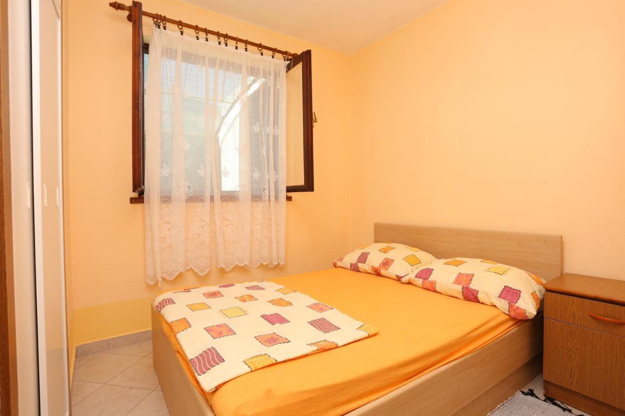 Apartments By The Sea Slatine, Ciovo - 16131 ภายนอก รูปภาพ