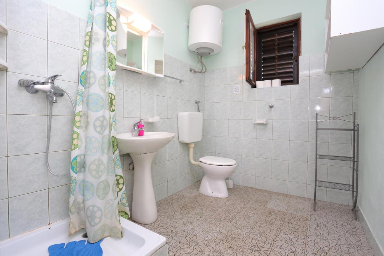 Apartments By The Sea Slatine, Ciovo - 16131 ภายนอก รูปภาพ