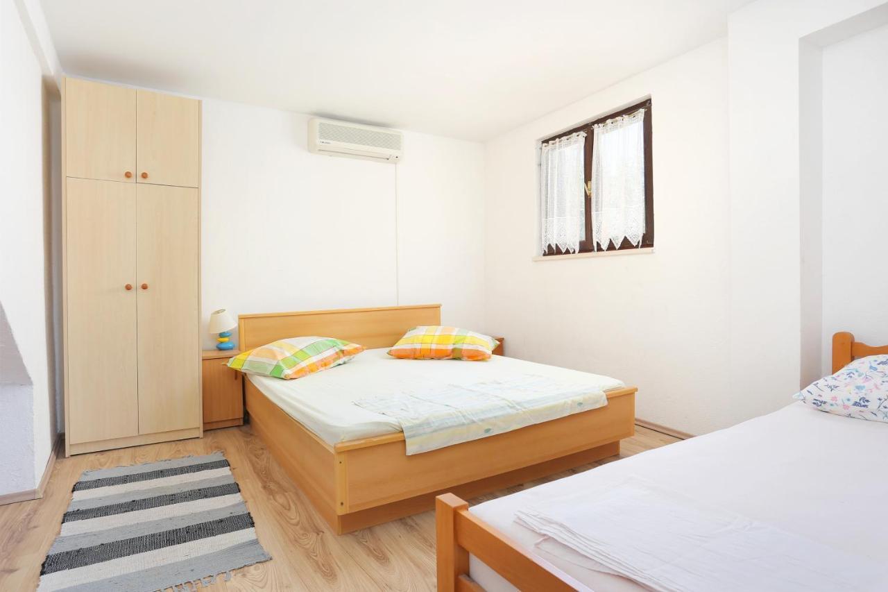 Apartments By The Sea Slatine, Ciovo - 16131 ภายนอก รูปภาพ